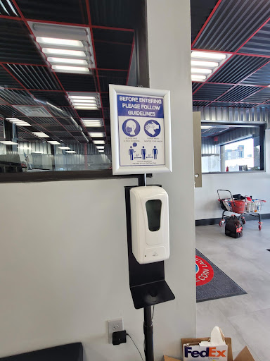 Laundromat «Village Cleaners - Downtown», reviews and photos, 154 S 400 E a, Salt Lake City, UT 84111, USA