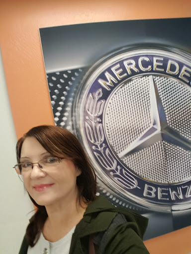 Mercedes Benz Dealer «Mercedes-Benz of Walnut Creek», reviews and photos, 1301 Parkside Dr, Walnut Creek, CA 94596, USA