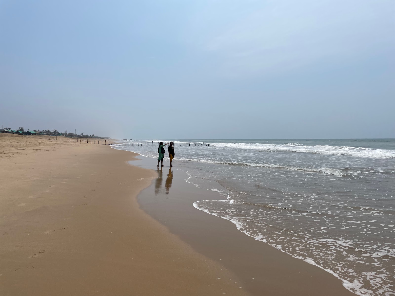 Foto von Marine Drive Beach mit sehr sauber Sauberkeitsgrad