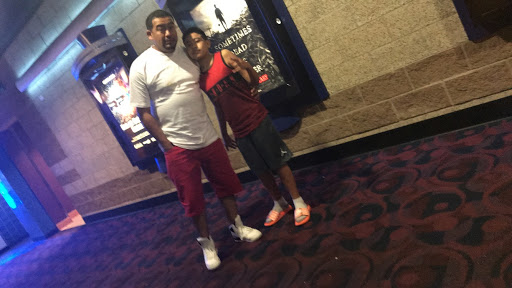 Movie Theater «Regal Cinemas Longview 14», reviews and photos, 3070 N Eastman Rd, Longview, TX 75605, USA