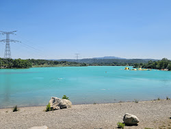 Plage de Peyrolles'in fotoğrafı imkanlar alanı