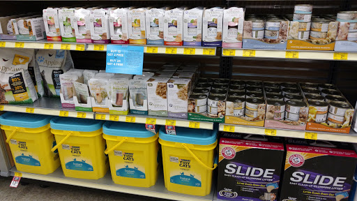 Pet Supply Store «PetSmart», reviews and photos, 10164 Colerain Ave, Cincinnati, OH 45251, USA