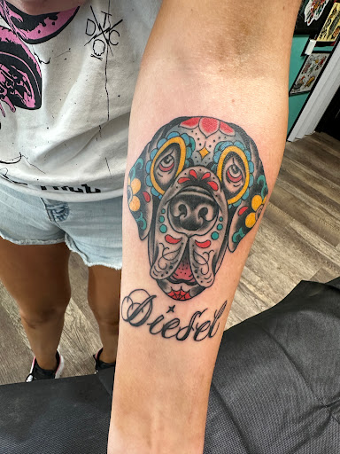 Explore collarbone tattoo ideas for guys, creative tattoo ideas in Orwigsburg, available at Small World Tattoo