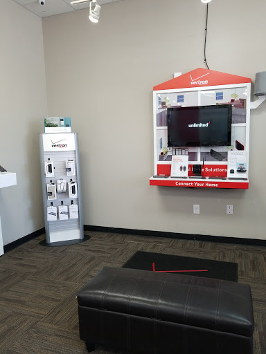 Cell Phone Store «Verizon Authorized Retailer - A Wireless», reviews and photos, 1070 Harter Pkwy, Yuba City, CA 95993, USA