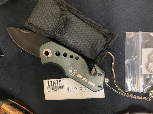 Auto Parts Store «Newberg Dodge Jeep Chrysler Ram», reviews and photos, 2809 Portland Rd, Newberg, OR 97132, USA