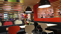 Atmosphère du Restauration rapide McDonald's à Saint-Amand-Montrond - n°7