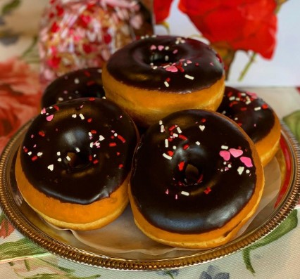 Bakery «Mulberries Cake Shop», reviews and photos, 2027 E Colfax Ave, Denver, CO 80206, USA