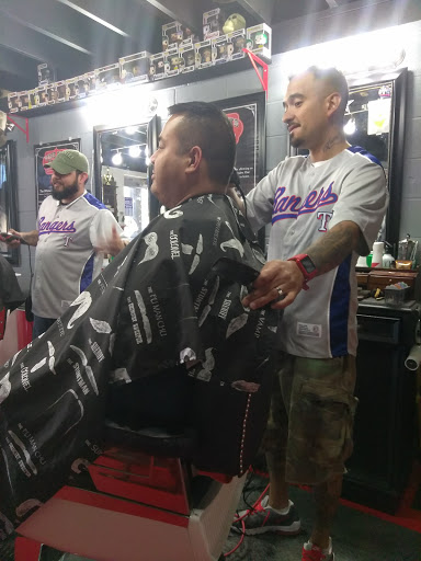 Barber Shop «Wise Guys Old School Barber Shop», reviews and photos, 610 Cedar St, Cedar Hill, TX 75104, USA