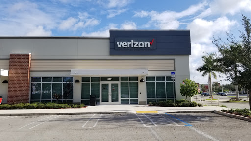 Cell Phone Store «Verizon», reviews and photos, 8931 W Atlantic Blvd, Coral Springs, FL 33071, USA