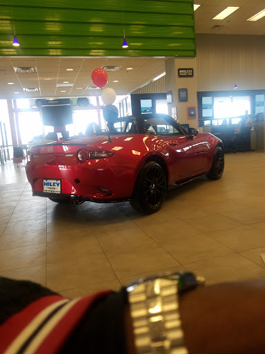 Mazda Dealer «Hiley Mazda of Arlington», reviews and photos, 1400 Tech Centre Pkwy, Arlington, TX 76014, USA