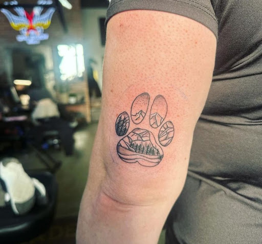 Explore hang loose tattoo ideas, creative tattoo ideas in Belgrade, available at The Loyal Sparrow Tattoo and Piercing