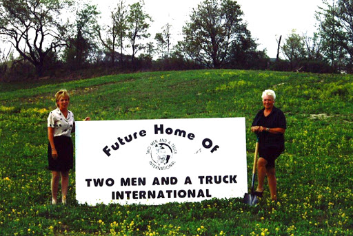 Moving and Storage Service «Two Men and a Truck», reviews and photos, 909 IL-83 #201, Elmhurst, IL 60126, USA