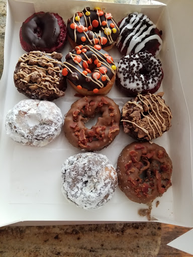 Donut Shop «Sweet Shop Donuts Cafe», reviews and photos, 1800 S Creek One, Powhatan, VA 23139, USA