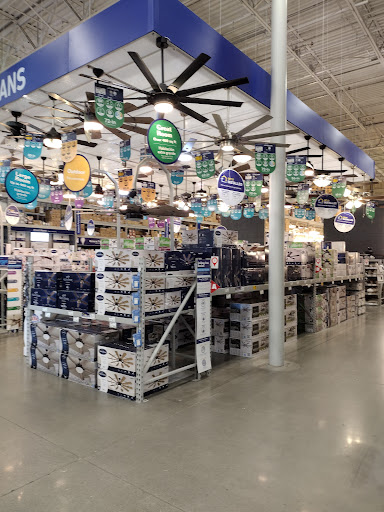 Shopping Mall «Villaggio Shopping Center», reviews and photos, 7959 N Blackstone Ave, Fresno, CA 93720, USA