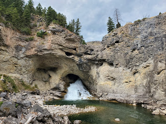 Natural Bridge Falls Picnic Area