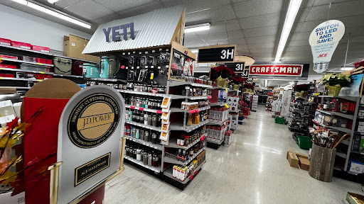 Hardware Store «John W Weiss Ace Hardware», reviews and photos, 1560 Waukegan Rd, Glenview, IL 60025, USA