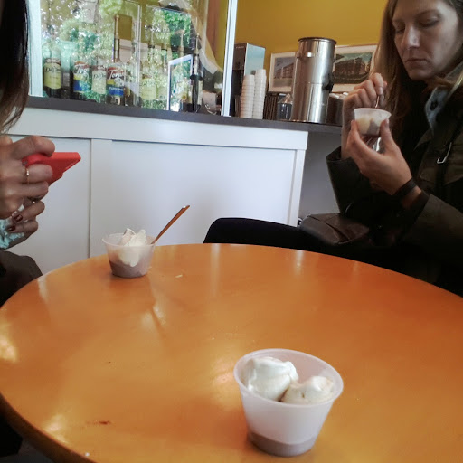 Ice Cream Shop «Old School Frozen Custard», reviews and photos, 1316 E Pike St, Seattle, WA 98122, USA