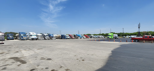 Truck Accessories Store «Texas Chrome Shop», reviews and photos, 16233 I-35, Atascosa, TX 78002, USA