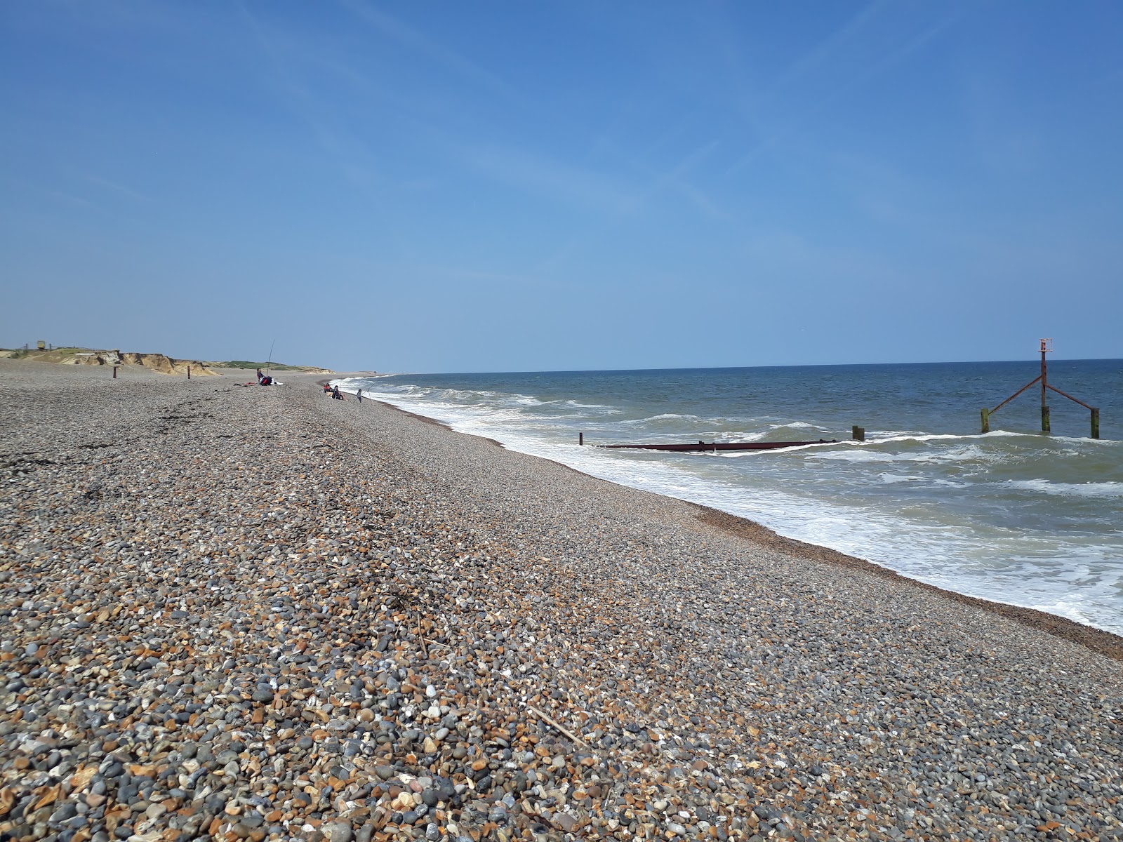 Foto di Spiaggia di Weybourne con una superficie del acqua cristallina