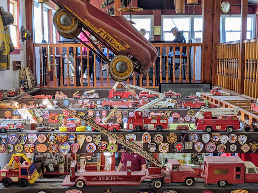 Winery «Old Firehouse Winery», reviews and photos, 5499 Lake Rd E, Geneva, OH 44041, USA