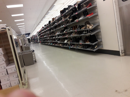 Department Store «Marshalls», reviews and photos, 622 George Washington Hwy, Lincoln, RI 02865, USA