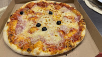 Pizza du Pizzas à emporter Pizza Yolette à Veyre-Monton - n°1