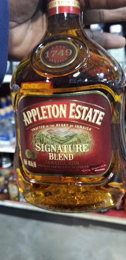 Liquor Store «Holiday Depot Liquor», reviews and photos, 6520 Randol Mill Rd, Fort Worth, TX 76112, USA