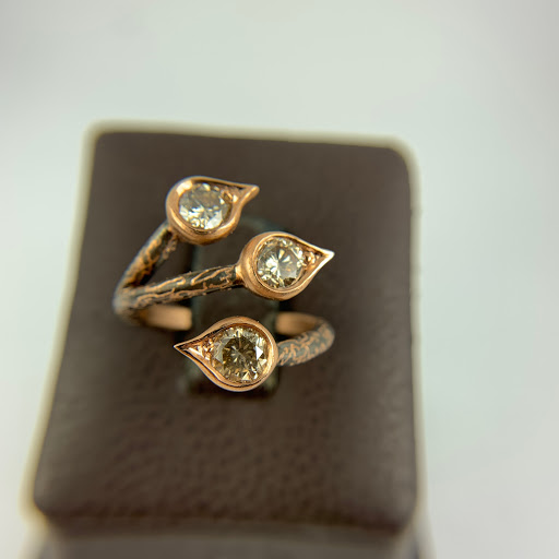 Jewelry Store «PERSONA JEWELRY», reviews and photos, 62 Charles St, Boston, MA 02114, USA