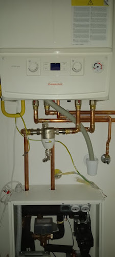 Vízszerelés,-Fűtésszerelés,-Gázszerelés Kiss Gergely - Vízvezeték-szerelő