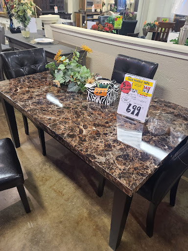 Furniture Store «Total Furniture Warehouse», reviews and photos, 8400 75th St, Kenosha, WI 53142, USA