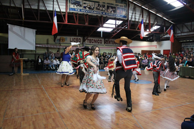 Opiniones de Liceo Tecnico Centenario en Temuco - Escuela