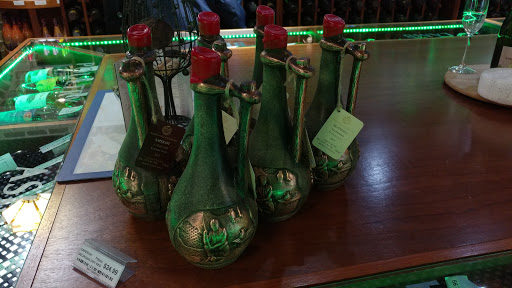 Liquor Store «Harborview Liquors», reviews and photos, 549 E Fort Ave, Baltimore, MD 21230, USA