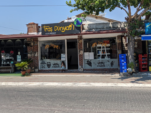 Iraş Dünyasi Hair Dresser