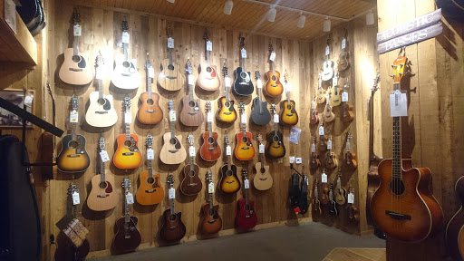 Shopping Mall «Centre at Riverchase Shopping Ctr», reviews and photos, 1694 Montgomery Hwy, Hoover, AL 35216, USA