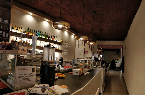 9 Gurb Cafetería-Restaurante-Churreria