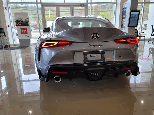 Toyota Dealer «North Hills Toyota», reviews and photos, 7401 McKnight Rd, Pittsburgh, PA 15237, USA