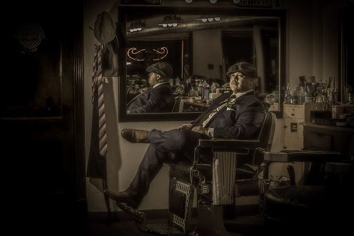 Barber Shop «LEGENDZ CLASSIC BARBER SHOP», reviews and photos, 207 N Center St, Arlington, TX 76011, USA