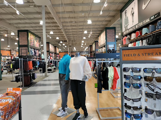 Shopping Mall «Sherwood Mall Shopping Center», reviews and photos, 5308 Pacific Ave, Stockton, CA 95207, USA