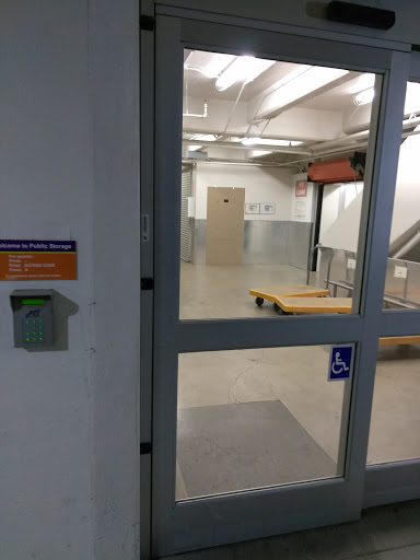 Self-Storage Facility «Public Storage», reviews and photos, 511 S Fair Oaks Ave, Pasadena, CA 91105, USA