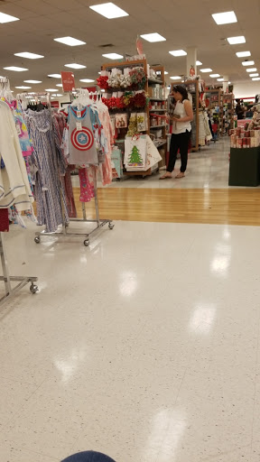 Department Store «T.J. Maxx», reviews and photos, 1650 Miami Gardens Dr, North Miami Beach, FL 33179, USA