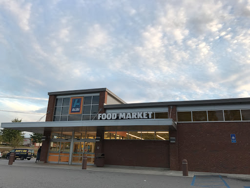 Supermarket «ALDI», reviews and photos, 600 Mansell Rd, Roswell, GA 30076, USA