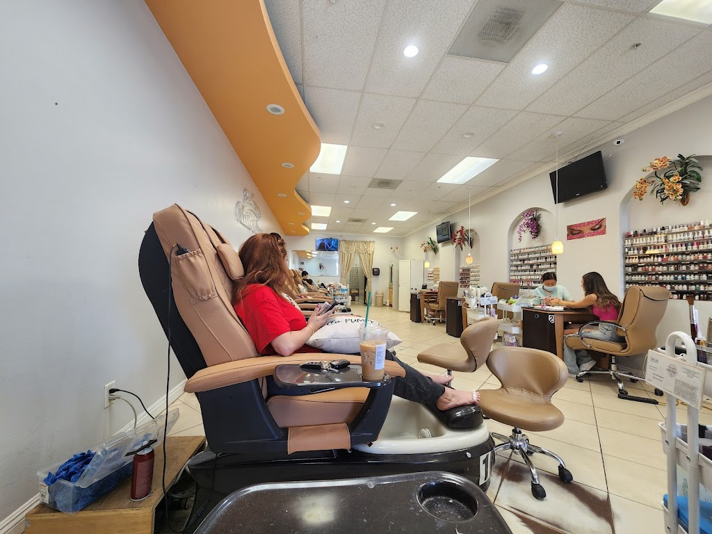 Deluxury Nail & Spa 91709