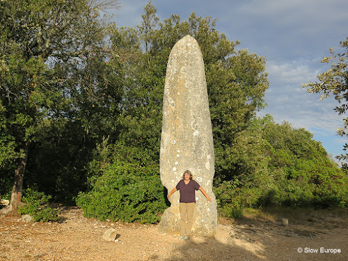 Menhir de la Lèque à Lussan