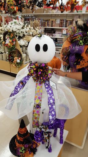 Craft Store «Michaels», reviews and photos, 180 S Mannheim Rd, Hillside, IL 60162, USA