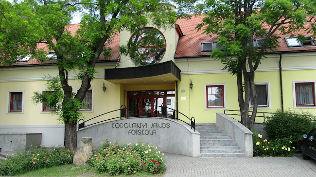 Székesfehérvári Kodolányi János Egyetem Könyvtár és Információs Központ