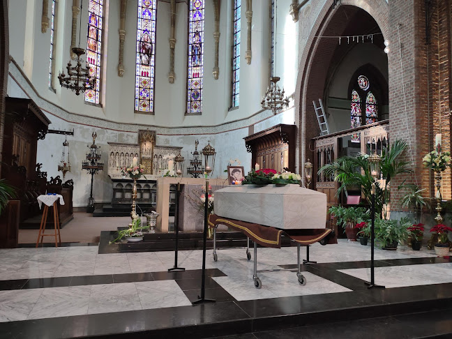 Beoordelingen van Sint-Egidiuskerk (Sint-Gillis-Buiten) in Aalst - Kerk