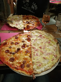 Pizza du Restaurant italien Bella Napoli à Saint-Clair-du-Rhône - n°13