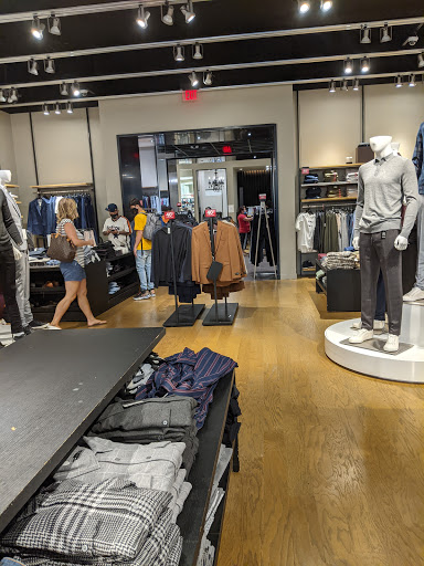 Clothing Store «Express», reviews and photos, 303 Memorial City Mall, Houston, TX 77024, USA