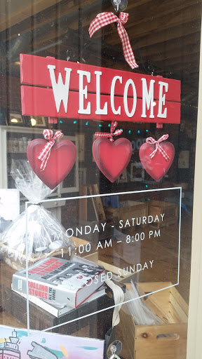 Book Store «The Book Store and Handmade Marketplace», reviews and photos, 109 W Washington St, Medina, OH 44256, USA