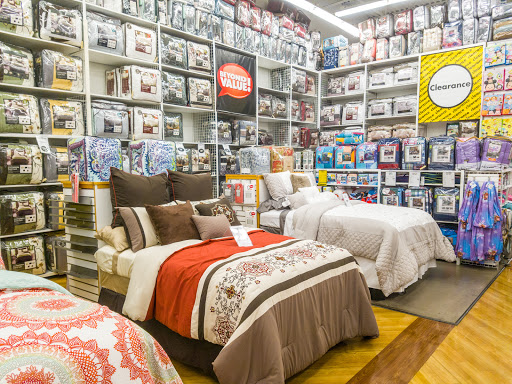 Bed Bath & Beyond image 8